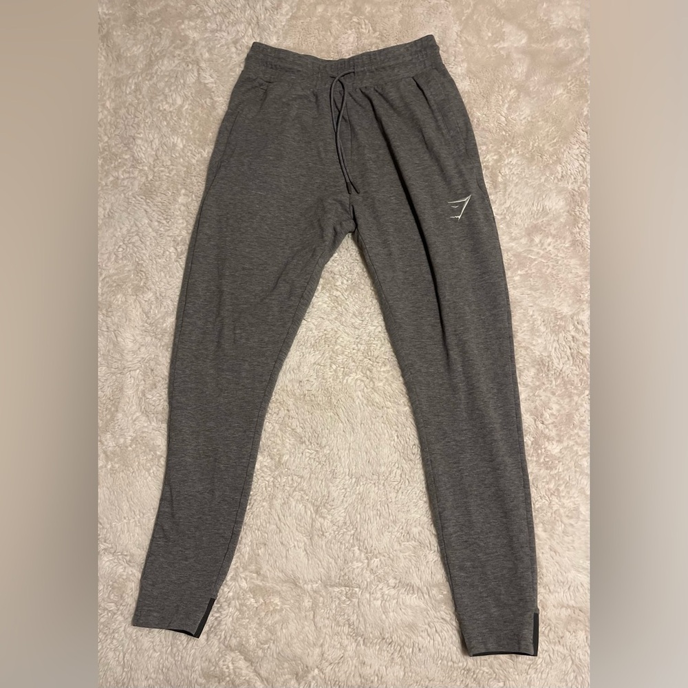 Gymshark Pants Mens Small Gray Training Workout size S Inseam 26.5”